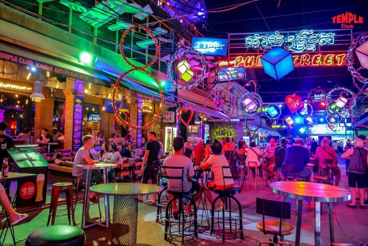 Darling Pub Hostel Сиемрип Экстерьер фото