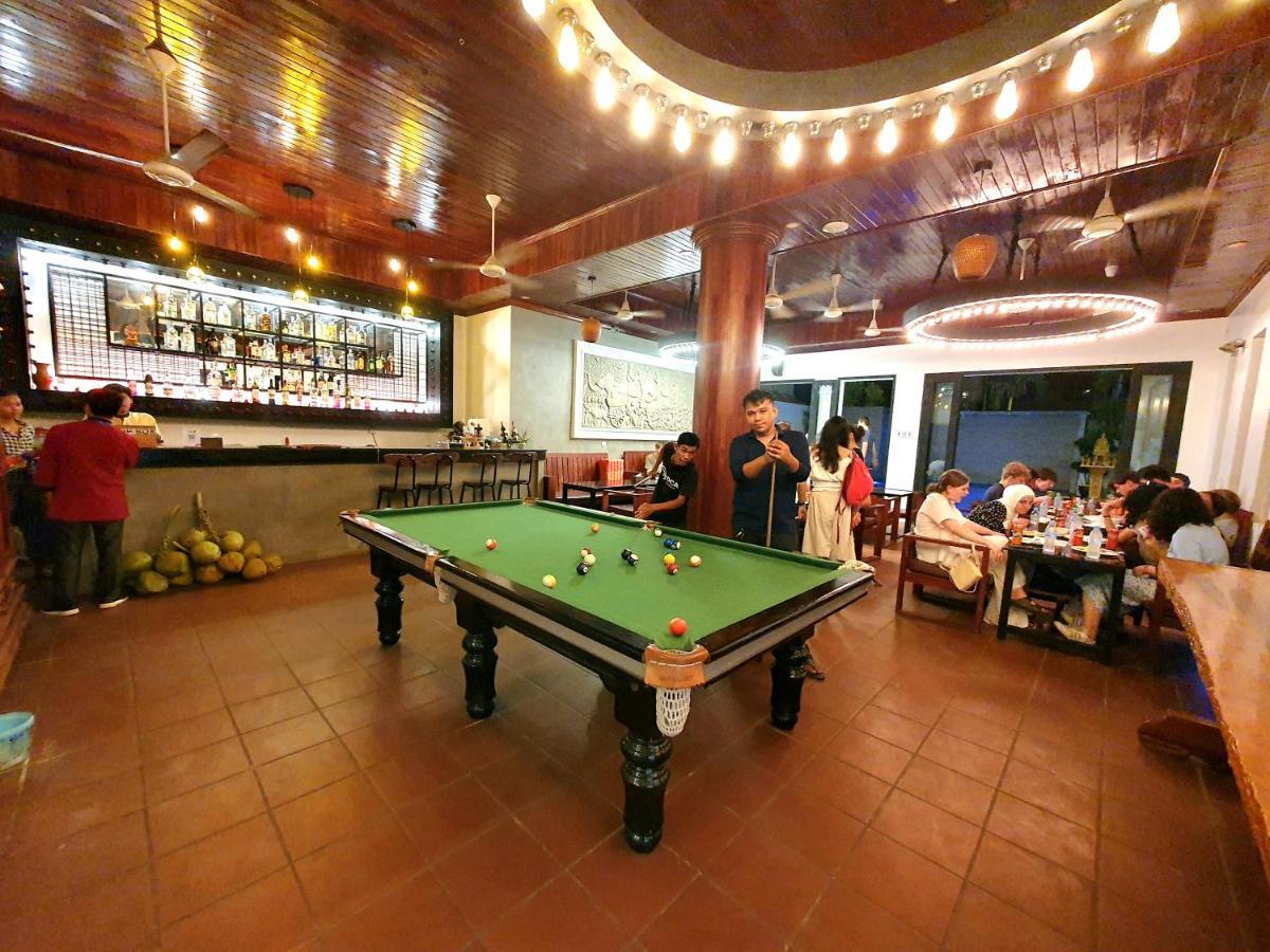 Darling Pub Hostel Сиемрип Экстерьер фото