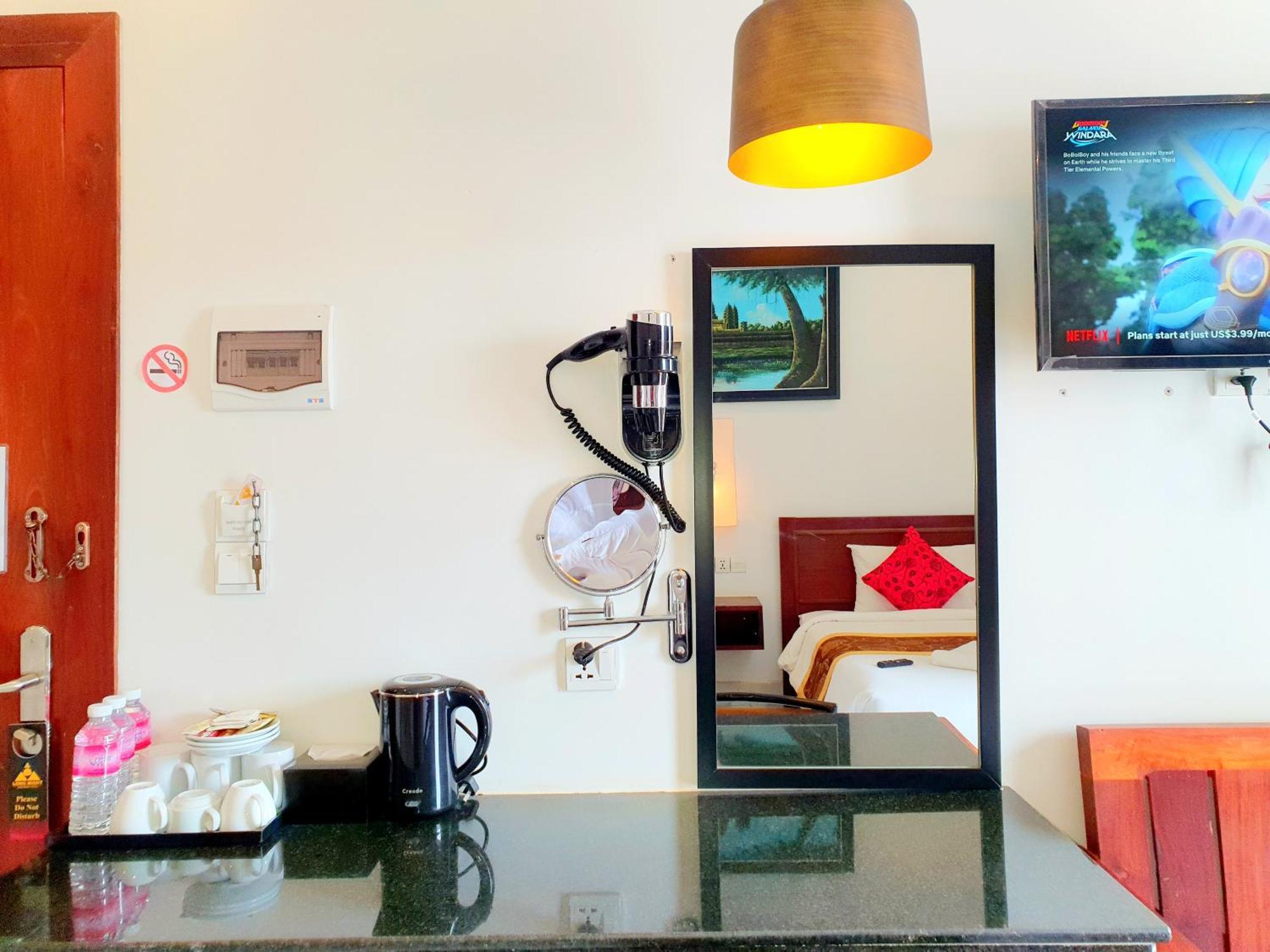 Darling Pub Hostel Сиемрип Экстерьер фото